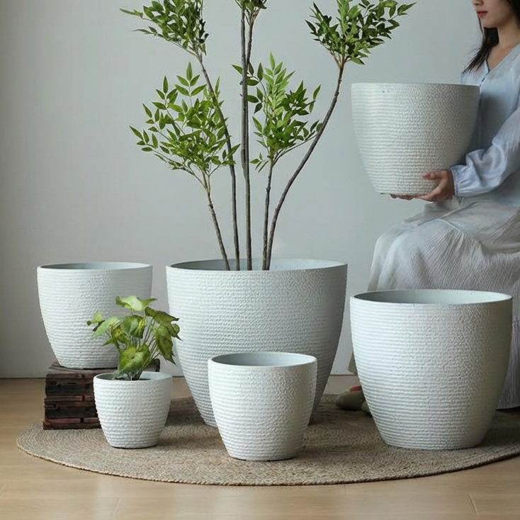 Cloudstone Classic Egg Planter - Large